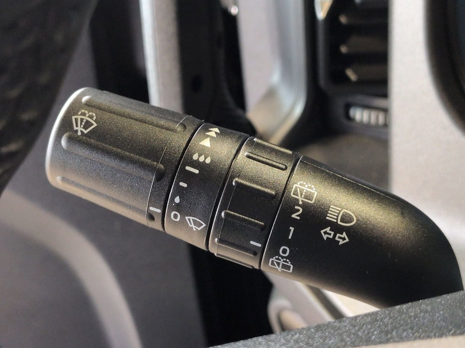 Thumbnail: 2025 Ford Bronco - 33