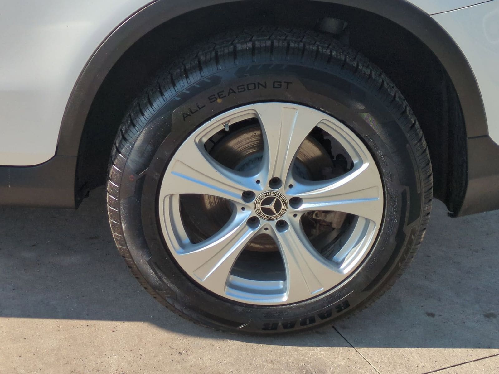 Thumbnail: 2017 Mercedes-Benz GLC - 14