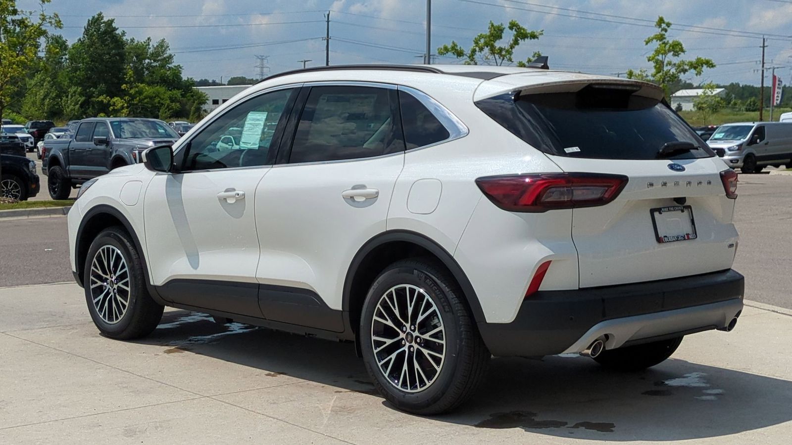2025 Ford Escape Plug-In Hybrid Base photo 3