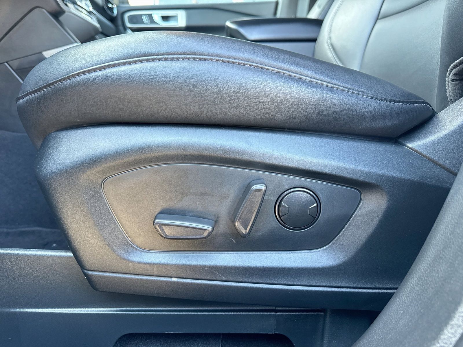 Thumbnail: 2024 Ford Explorer - 3