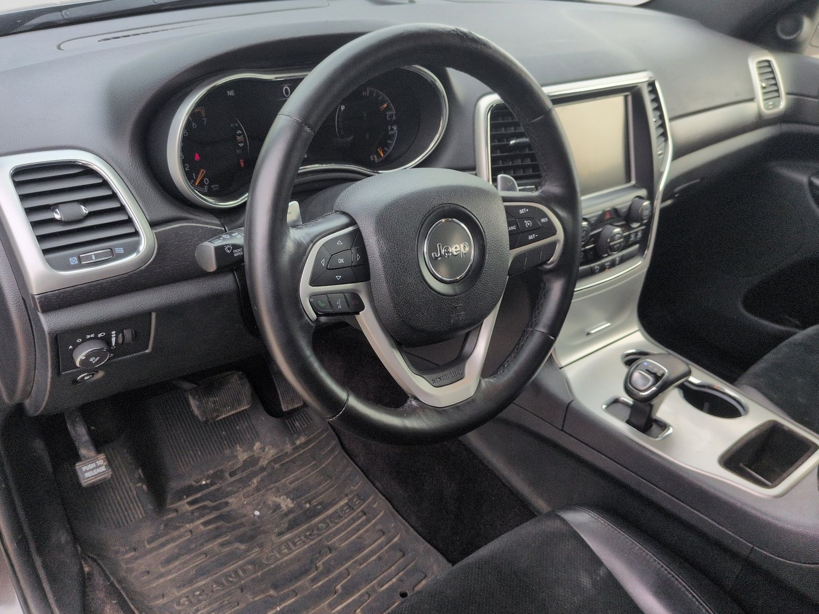 Thumbnail: 2015 Jeep Grand Cherokee - 2