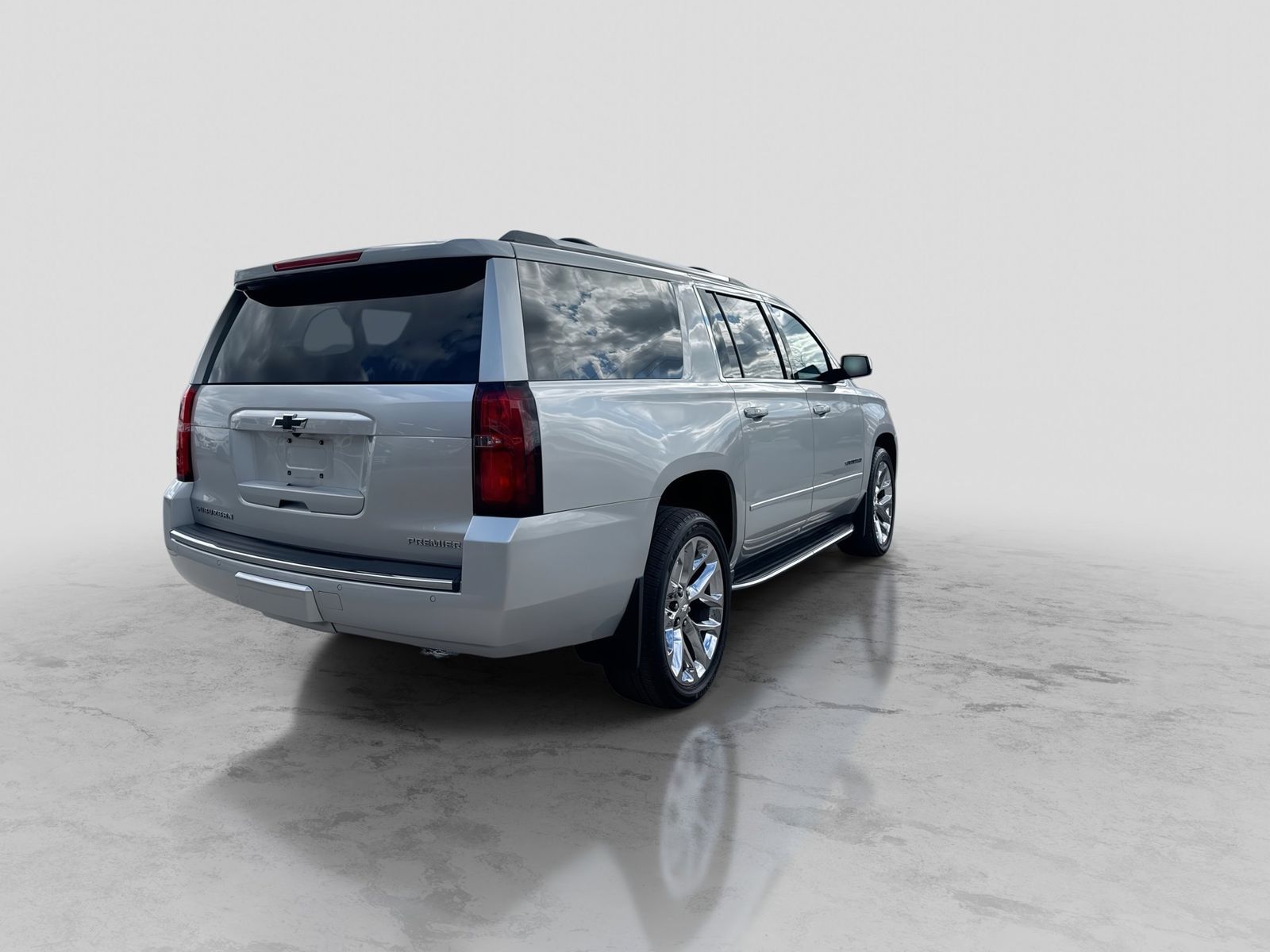 Thumbnail: 2020 Chevrolet Suburban - 8