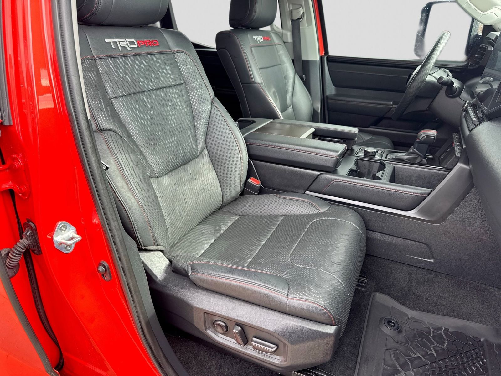 Thumbnail: 2023 Toyota Tundra - 23