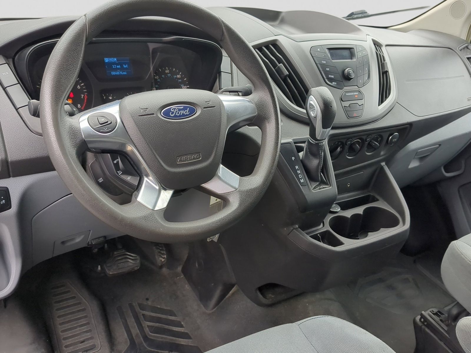 Thumbnail: 2015 Ford Transit Series - 16