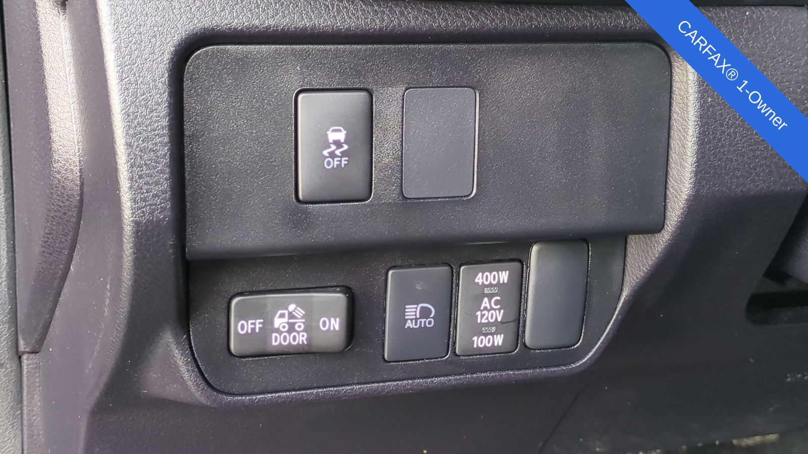 Thumbnail: 2023 Toyota Tacoma - 17