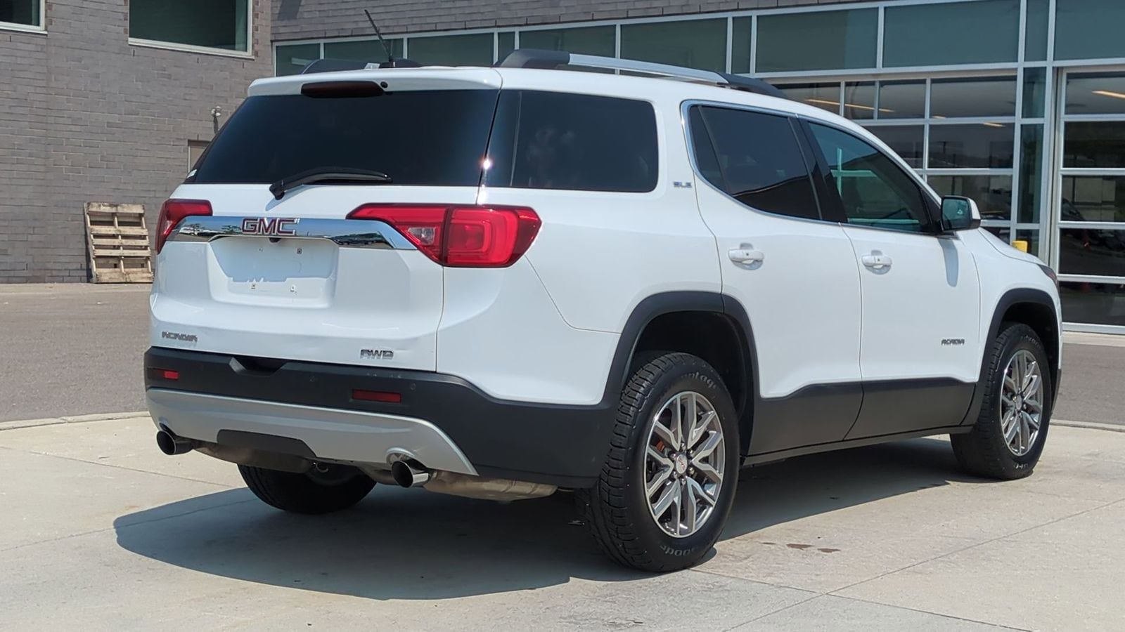 Thumbnail: 2019 GMC Acadia - 10