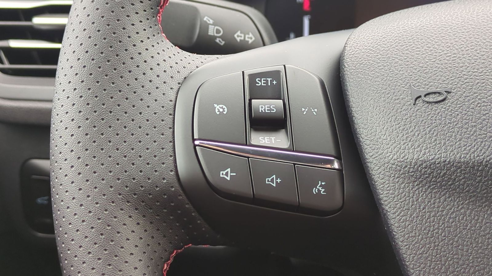 Thumbnail: 2025 Ford Escape - 22