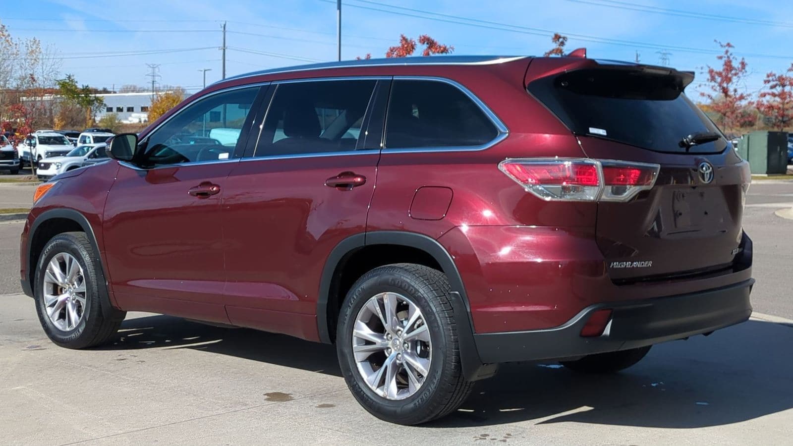 Thumbnail: 2015 Toyota Highlander - 3