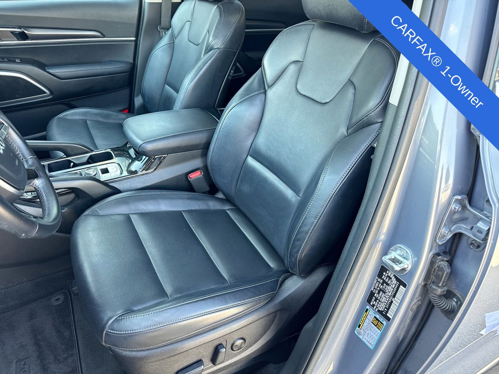 Thumbnail: 2023 Kia Telluride - 15