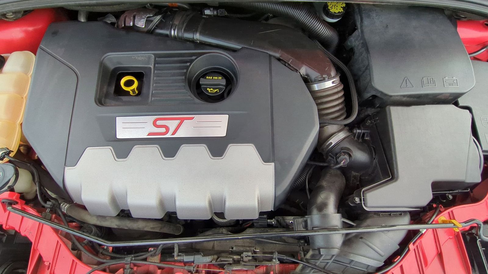 2017 Ford Focus ST 13