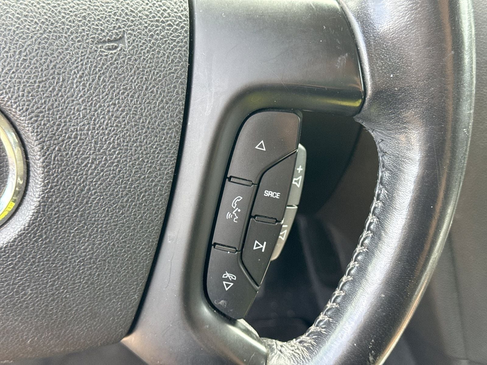 Thumbnail: 2010 Buick Enclave - 15