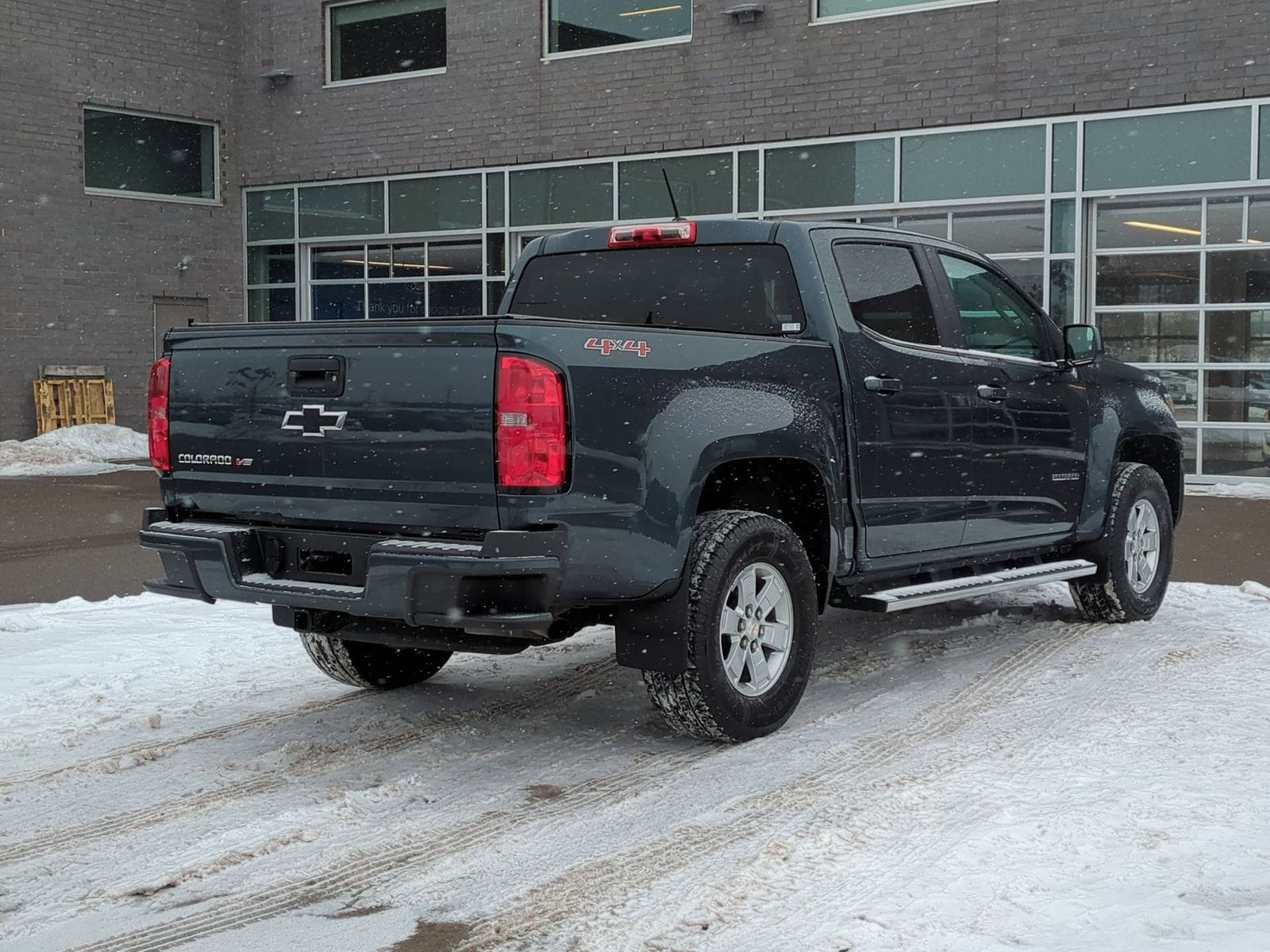 Thumbnail: 2019 Chevrolet Colorado - 8