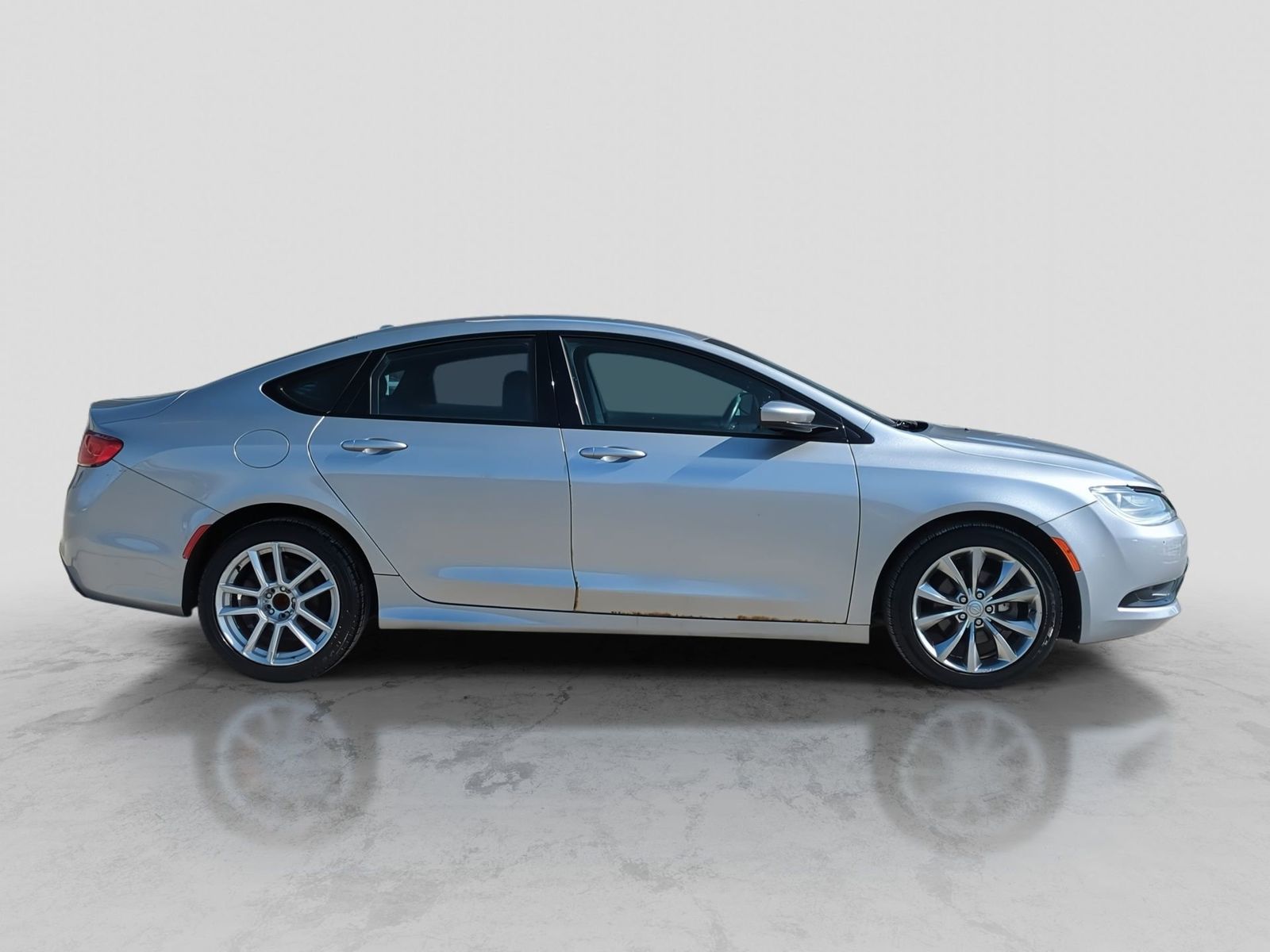 Thumbnail: 2015 Chrysler 200 - 9