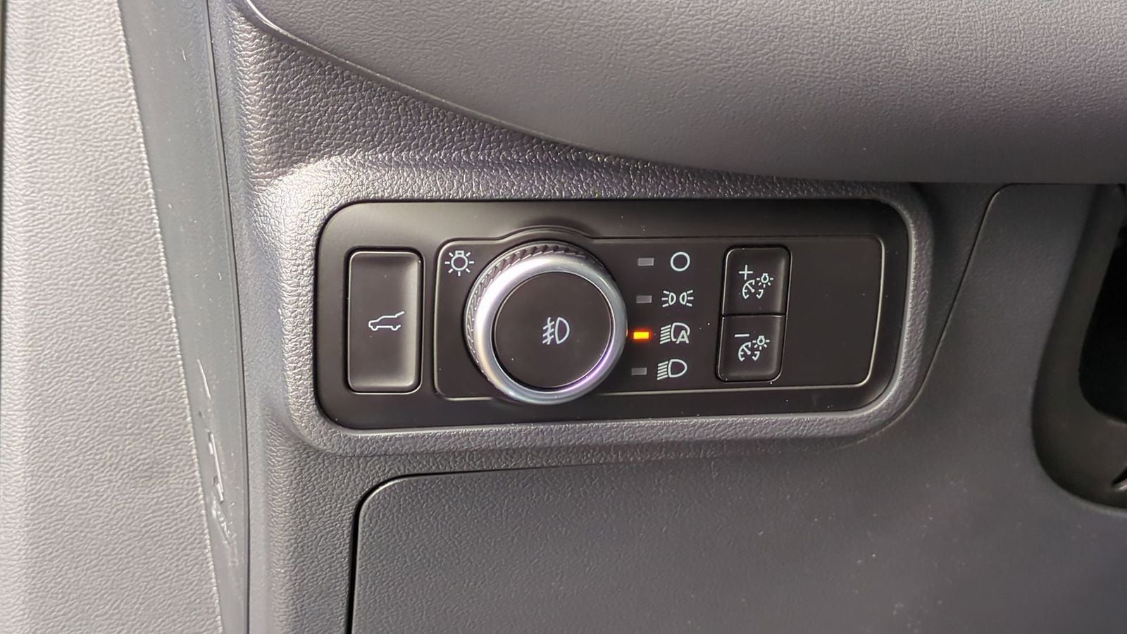 Thumbnail: 2025 Ford Explorer - 14