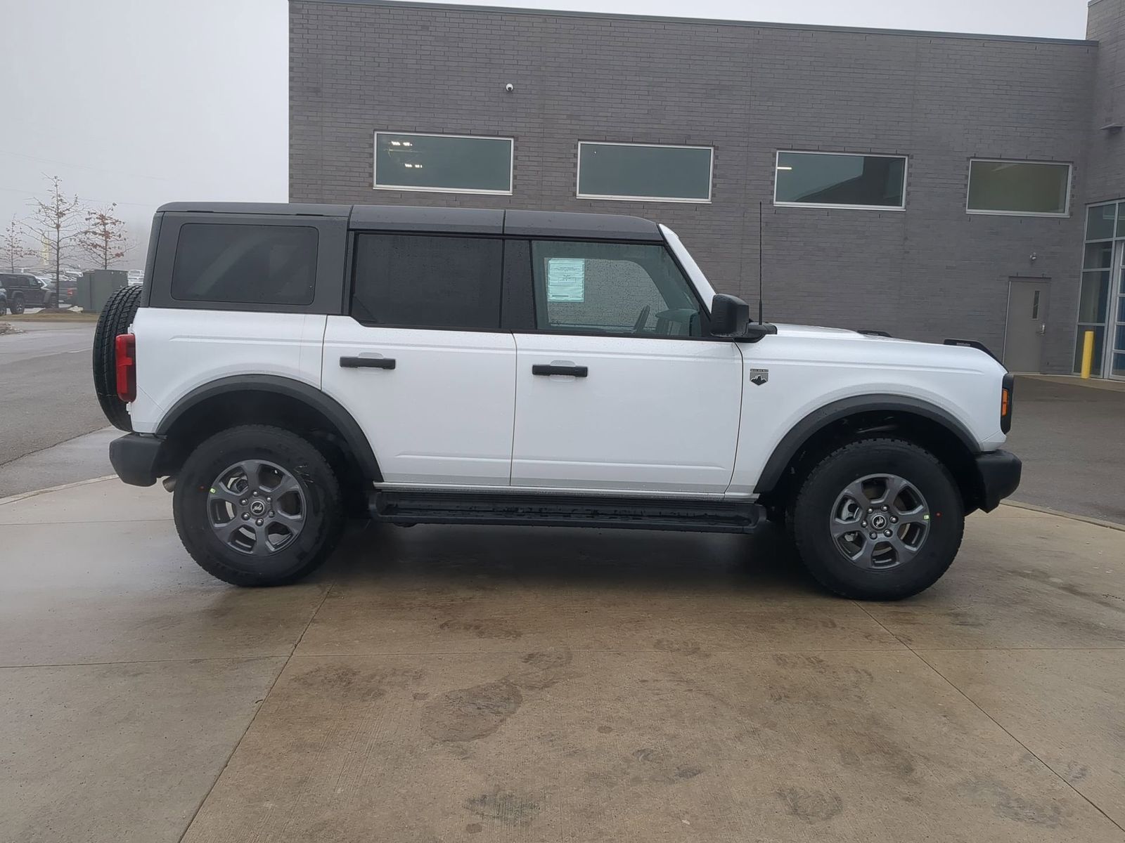 Thumbnail: 2025 Ford Bronco - 8