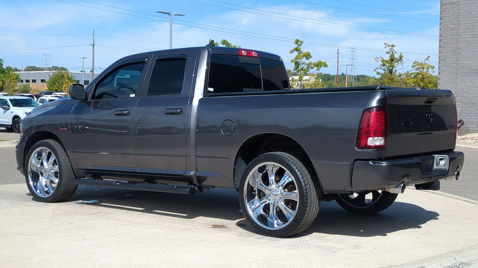 2018 Ram 1500 Sport photo 3