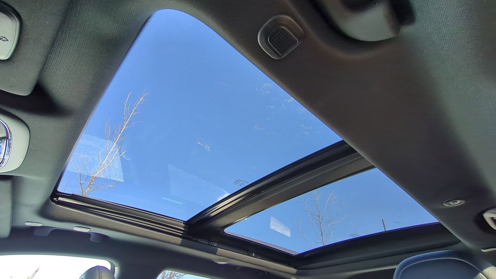 Thumbnail: 2020 Jeep Cherokee - 19