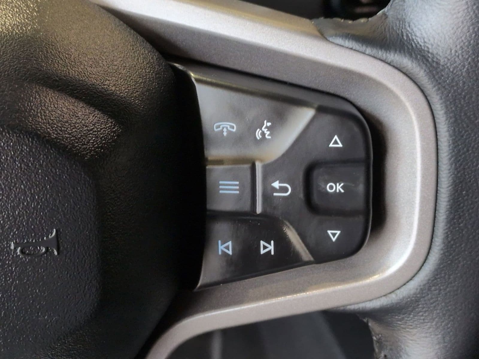 Thumbnail: 2025 Ford Bronco - 30