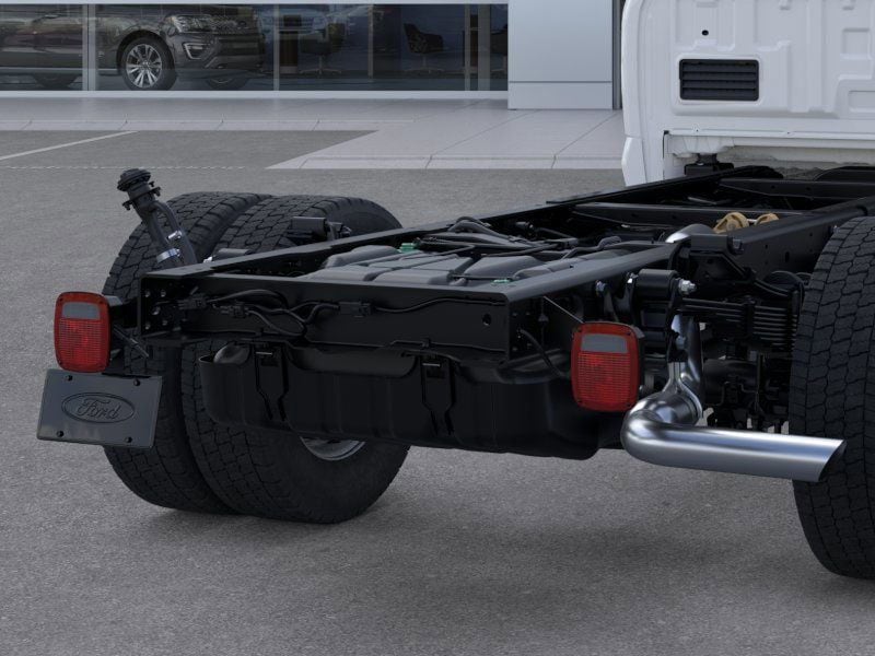 Thumbnail: 2025 Ford F-550 - 21