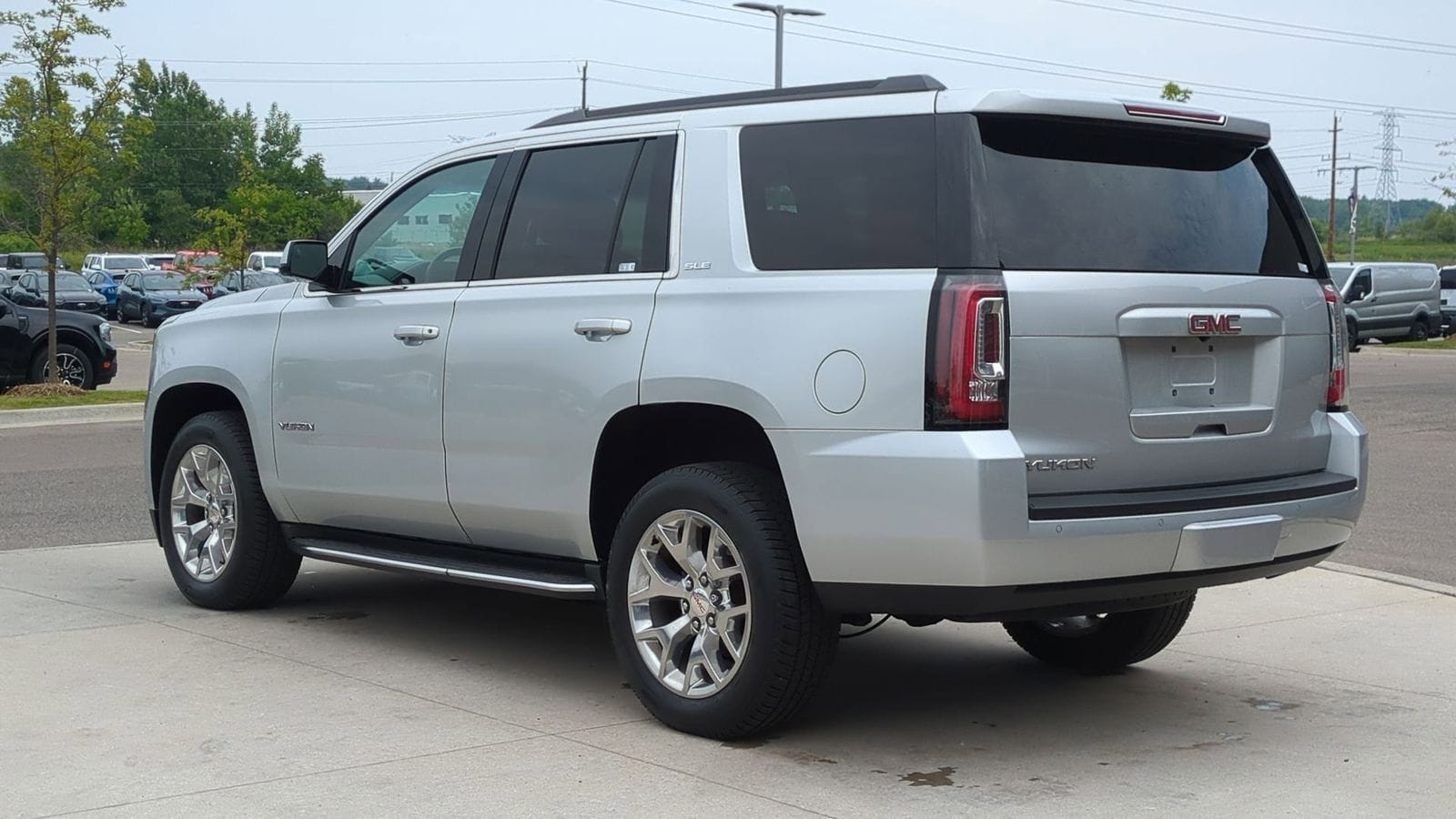Thumbnail: 2015 GMC Yukon - 3