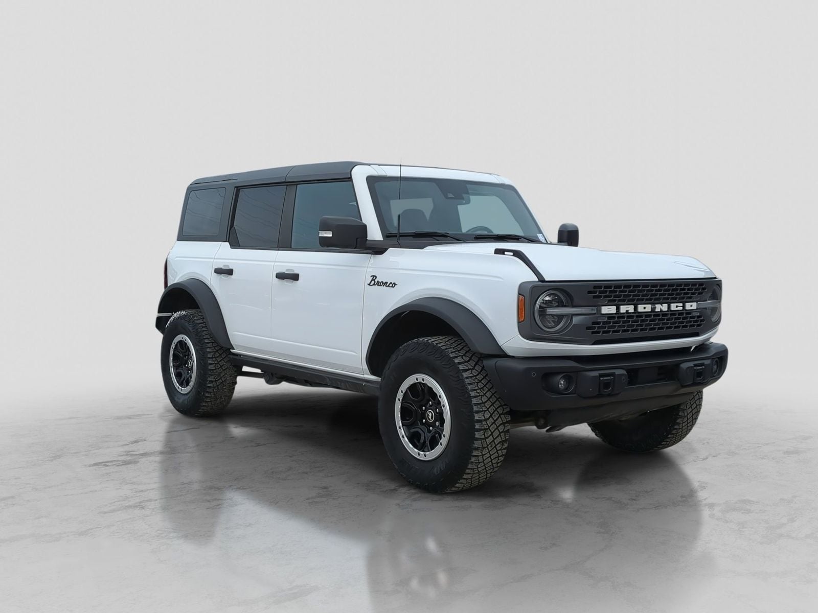Thumbnail: 2022 Ford Bronco - 10