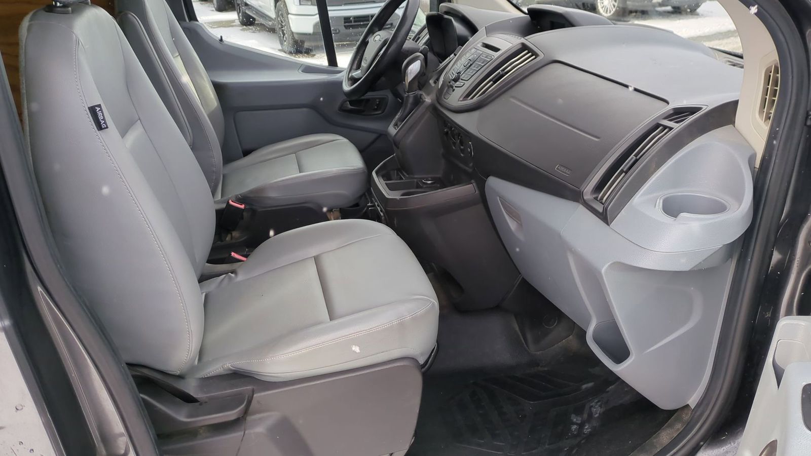 Thumbnail: 2017 Ford Transit Series - 21