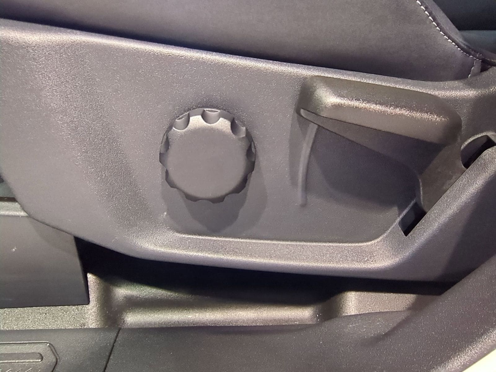 Thumbnail: 2025 Ford Bronco - 17