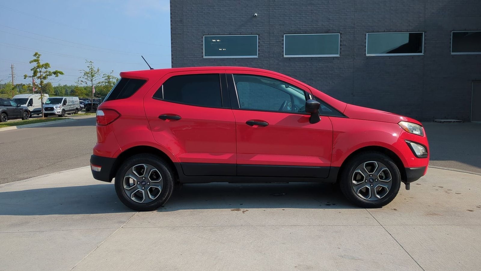 Thumbnail: 2018 Ford EcoSport - 7