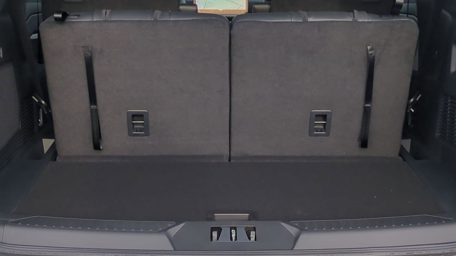 Thumbnail: 2026 Ford Explorer - 34