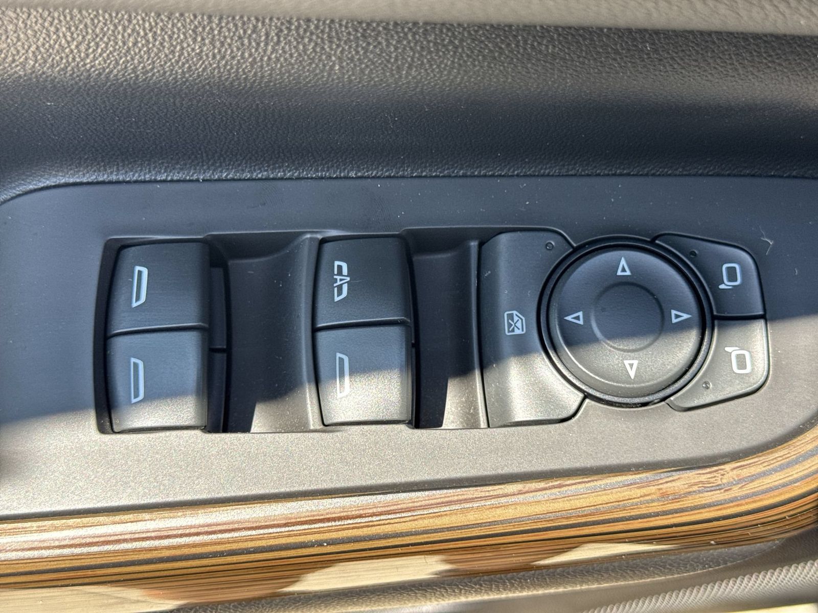 Thumbnail: 2019 GMC Acadia - 19