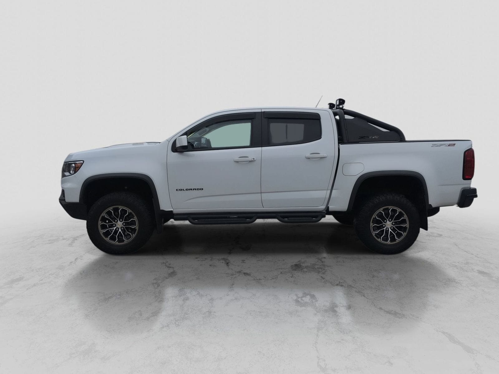Thumbnail: 2022 Chevrolet Colorado - 3
