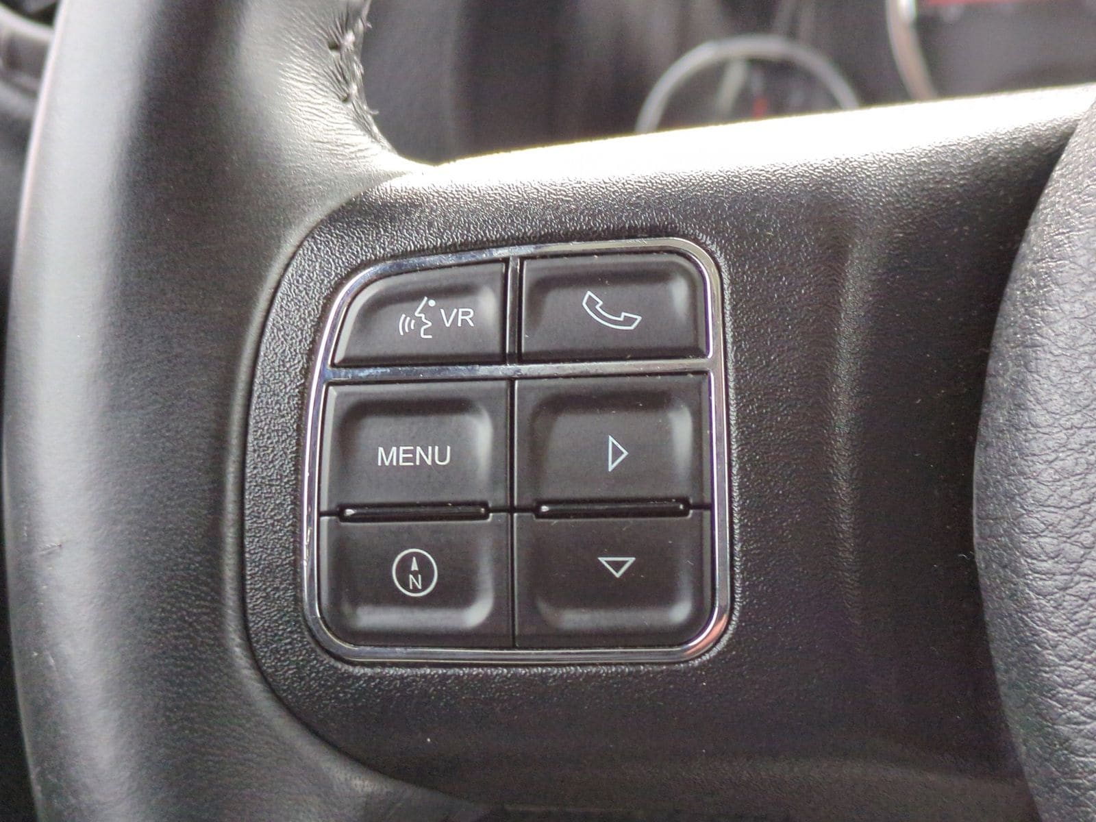 Thumbnail: 2017 Jeep Wrangler - 29