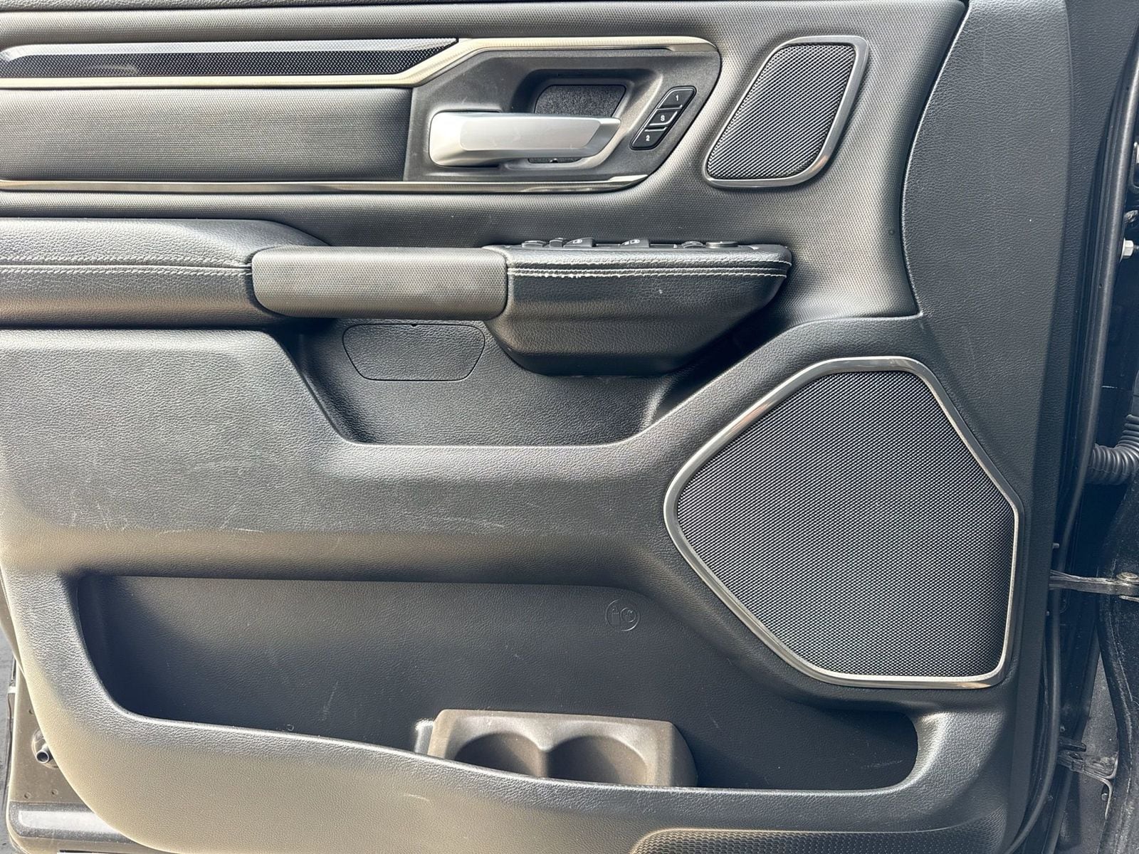 Thumbnail: 2020 RAM 1500 - 33