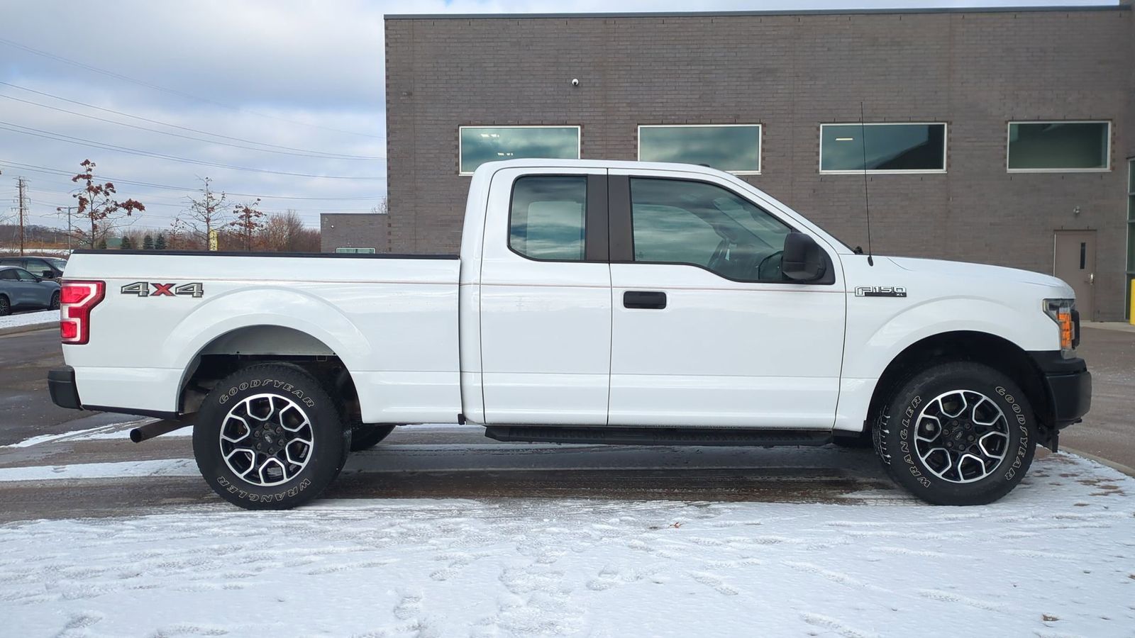 Thumbnail: 2018 Ford F-150 - 9