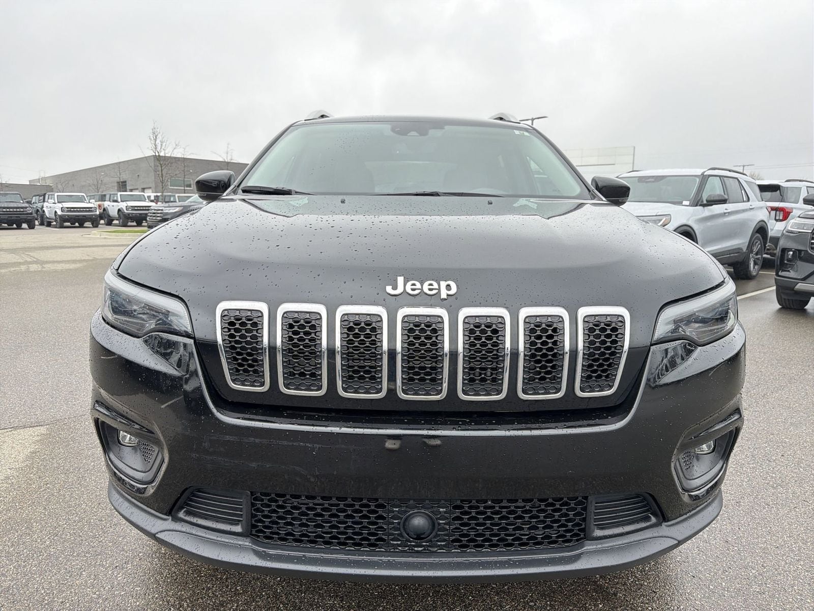 Thumbnail: 2021 Jeep Cherokee - 12