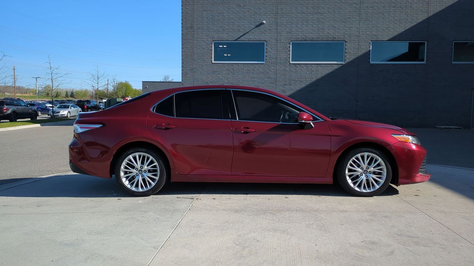Thumbnail: 2018 Toyota Camry - 7