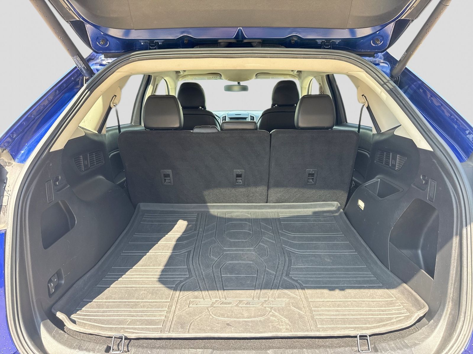 Thumbnail: 2015 Ford Edge - 38
