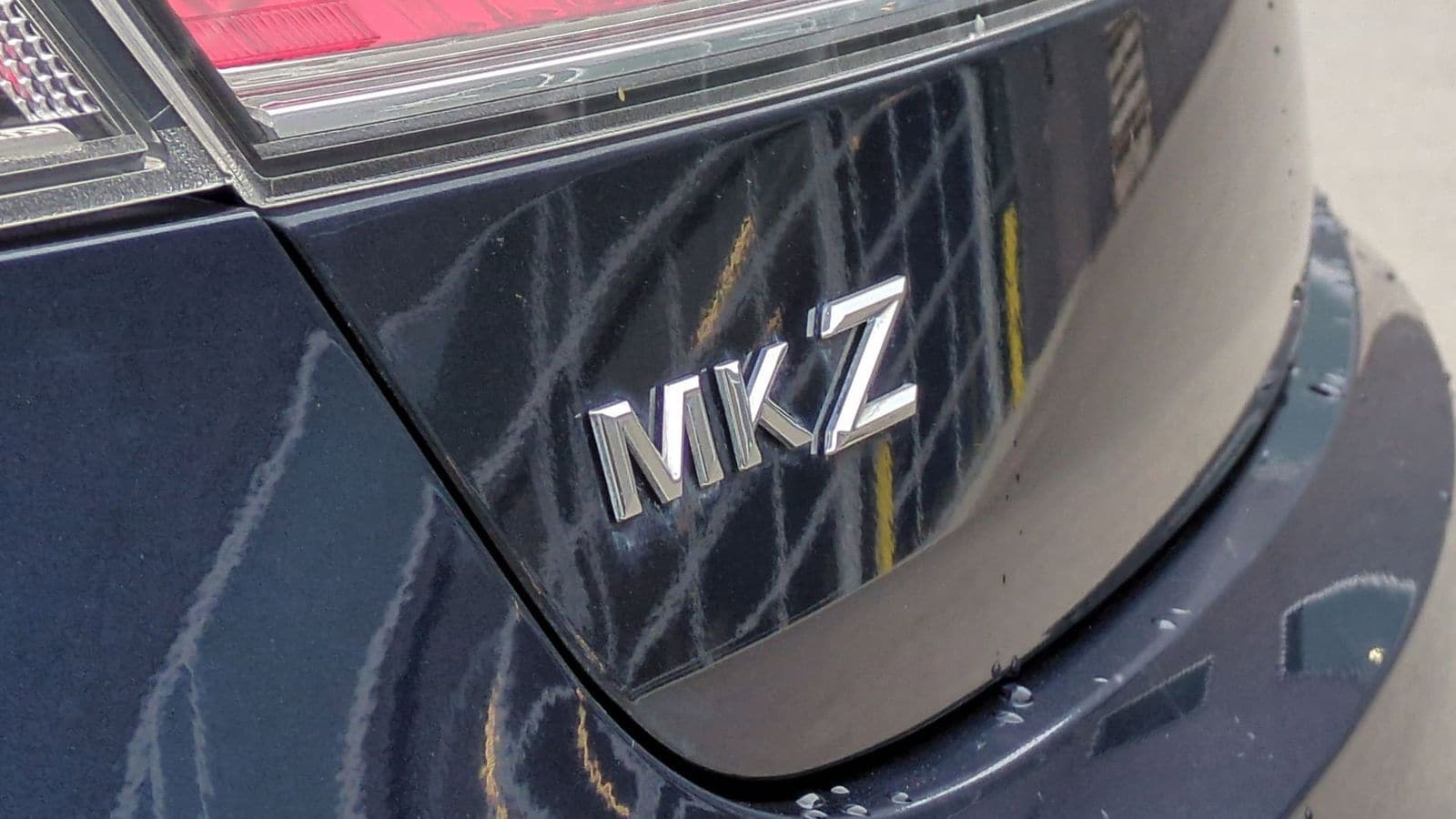 Thumbnail: 2017 Lincoln MKZ - 17