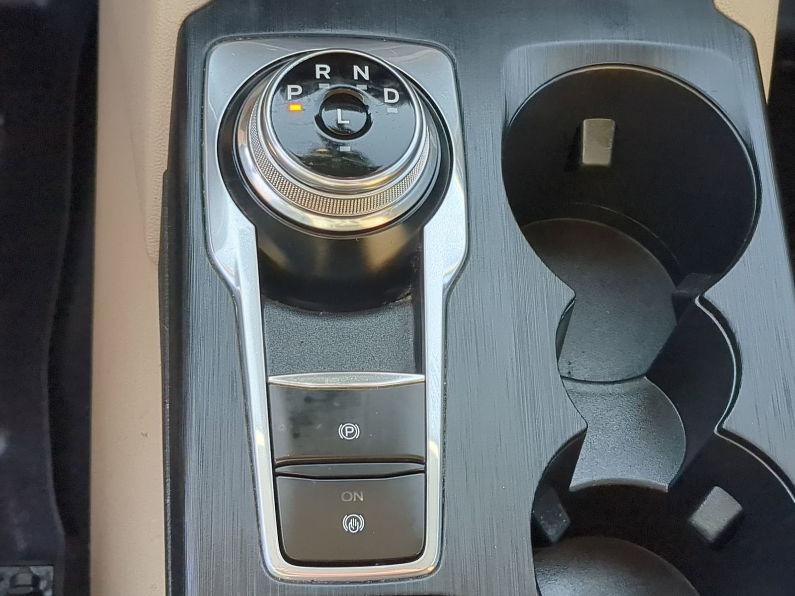 Thumbnail: 2021 Ford Escape - 35