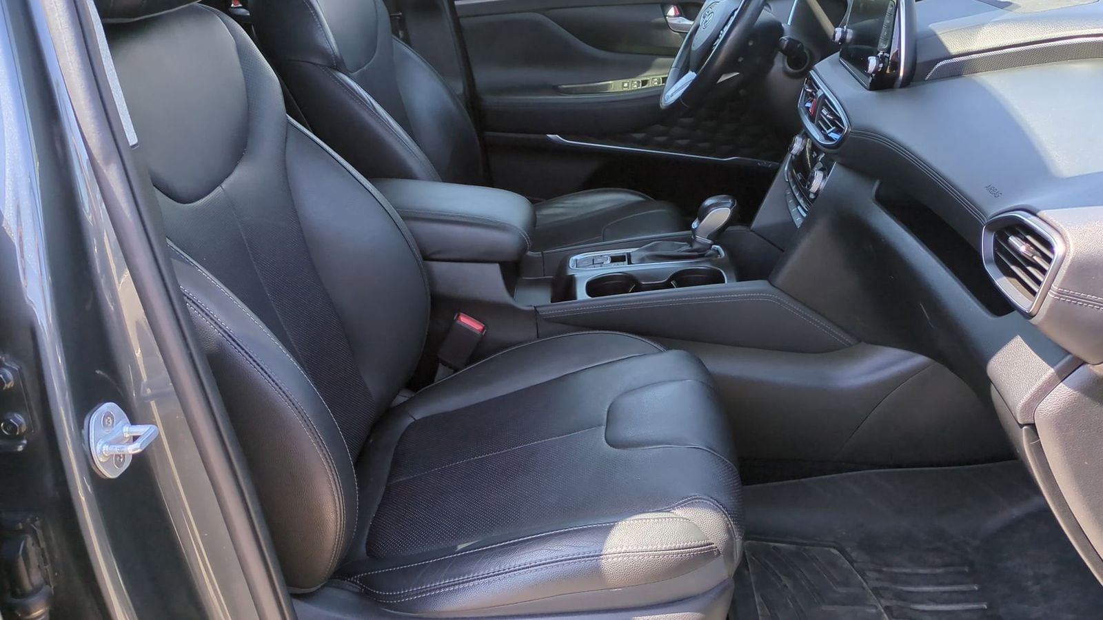 Thumbnail: 2019 Hyundai Santa Fe - 23