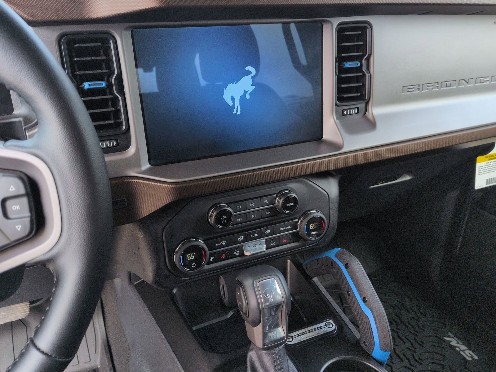 Thumbnail: 2023 Ford Bronco - 34