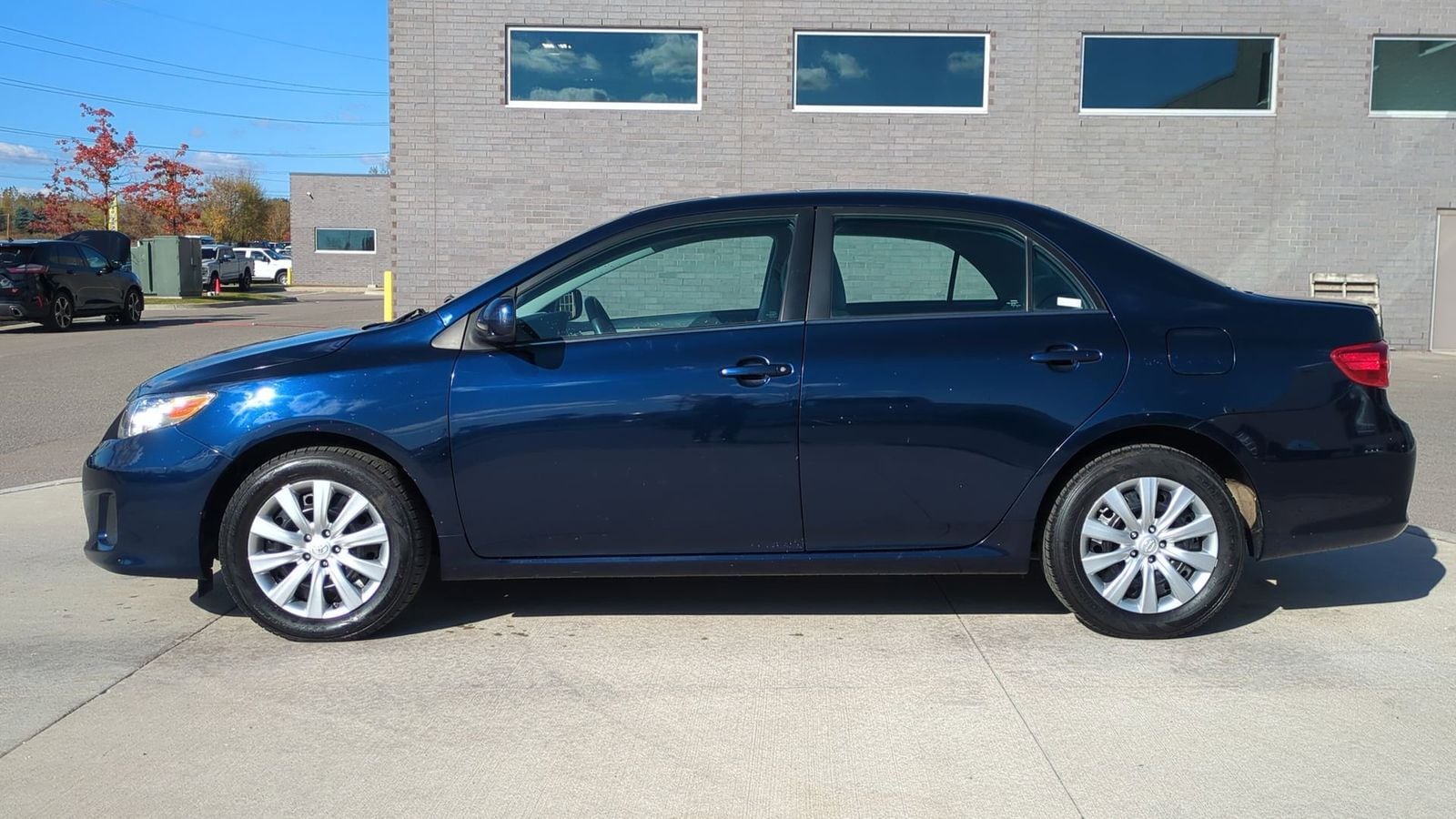 Used 2013 Toyota Corolla LE with VIN 5YFBU4EE2DP120094 for sale in Washington, MI
