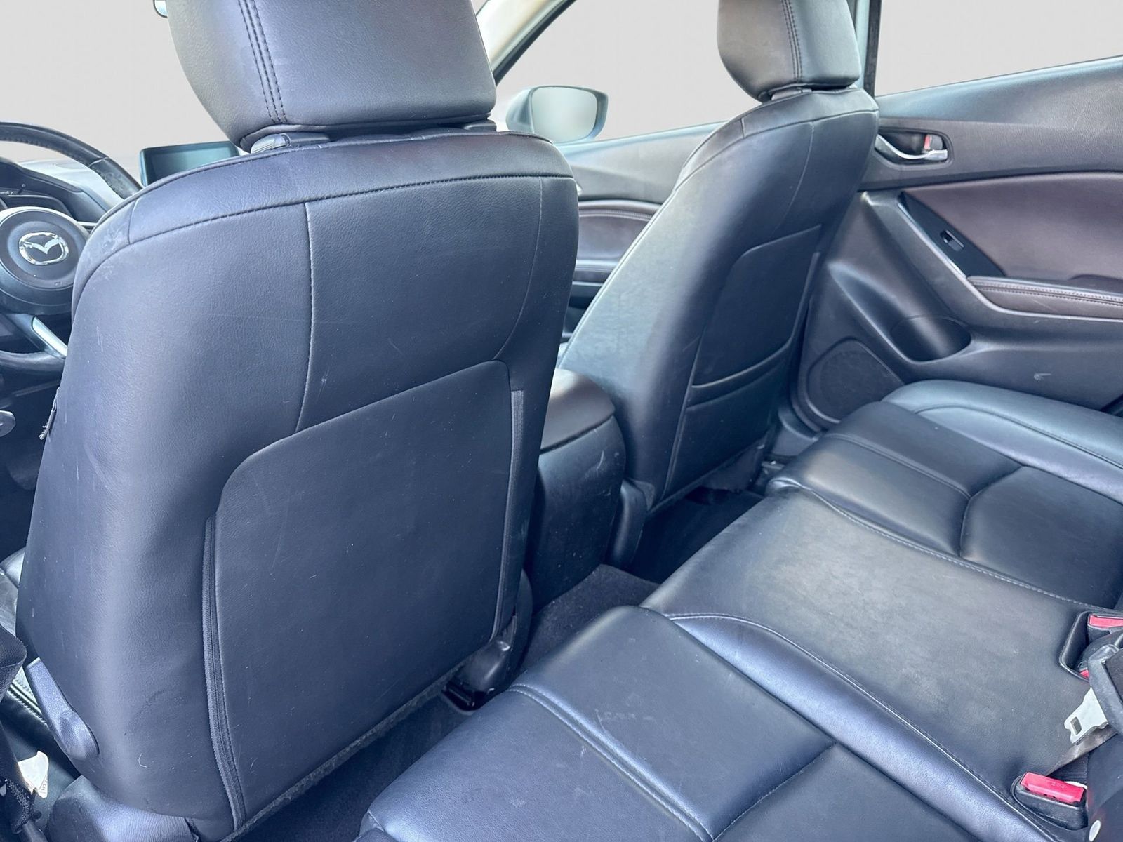 Thumbnail: 2018 Mazda Mazda3 - 17