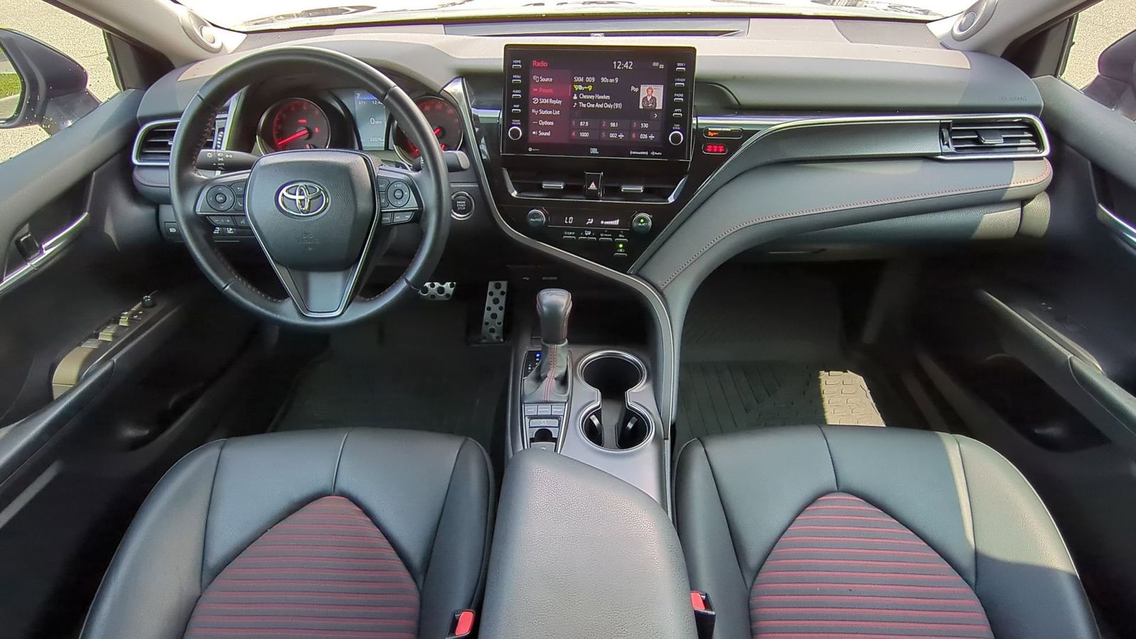 Thumbnail: 2023 Toyota Camry - 17