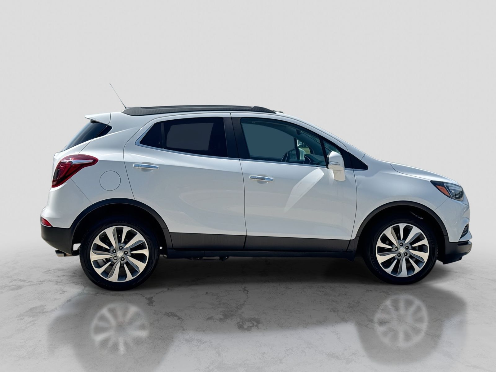 Thumbnail: 2019 Buick Encore - 9