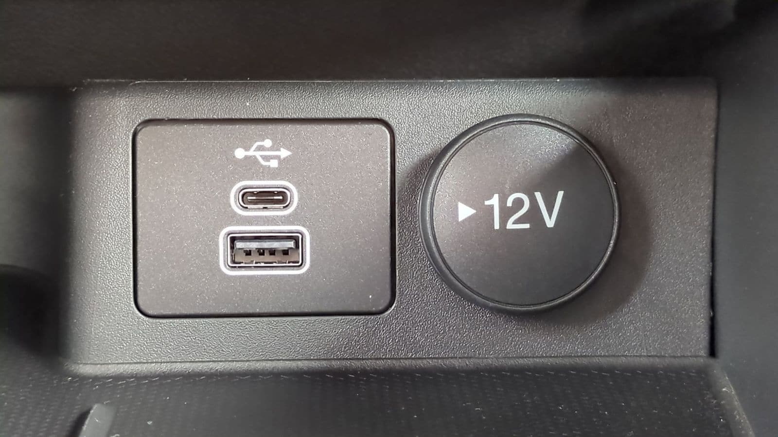 Thumbnail: 2025 Ford Escape - 30