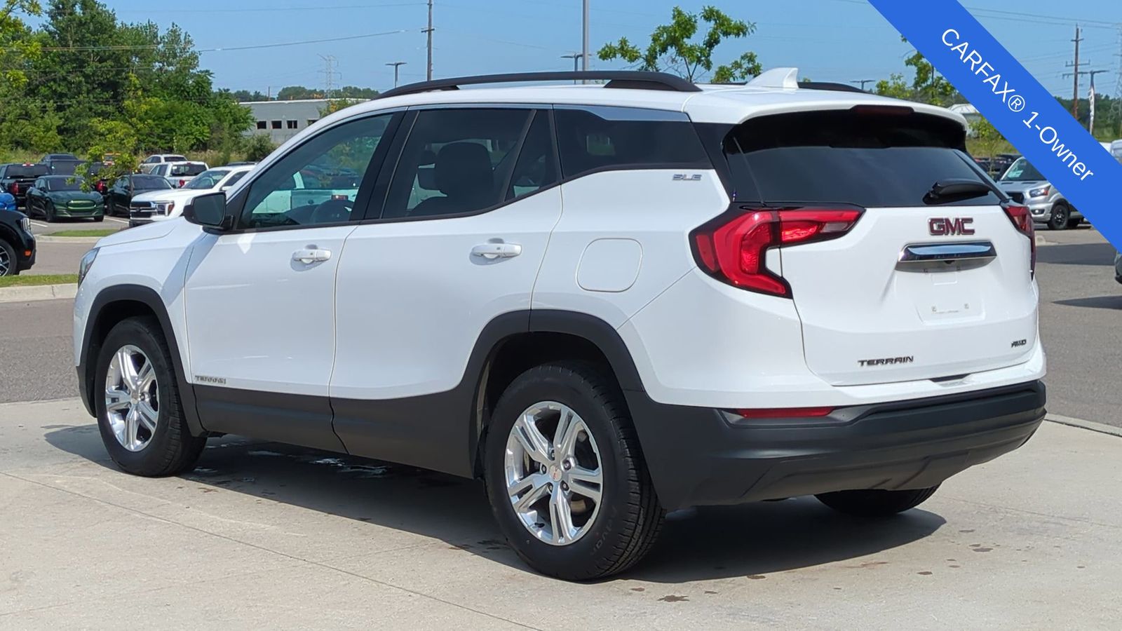 2020 Gmc Terrain SLE photo 2