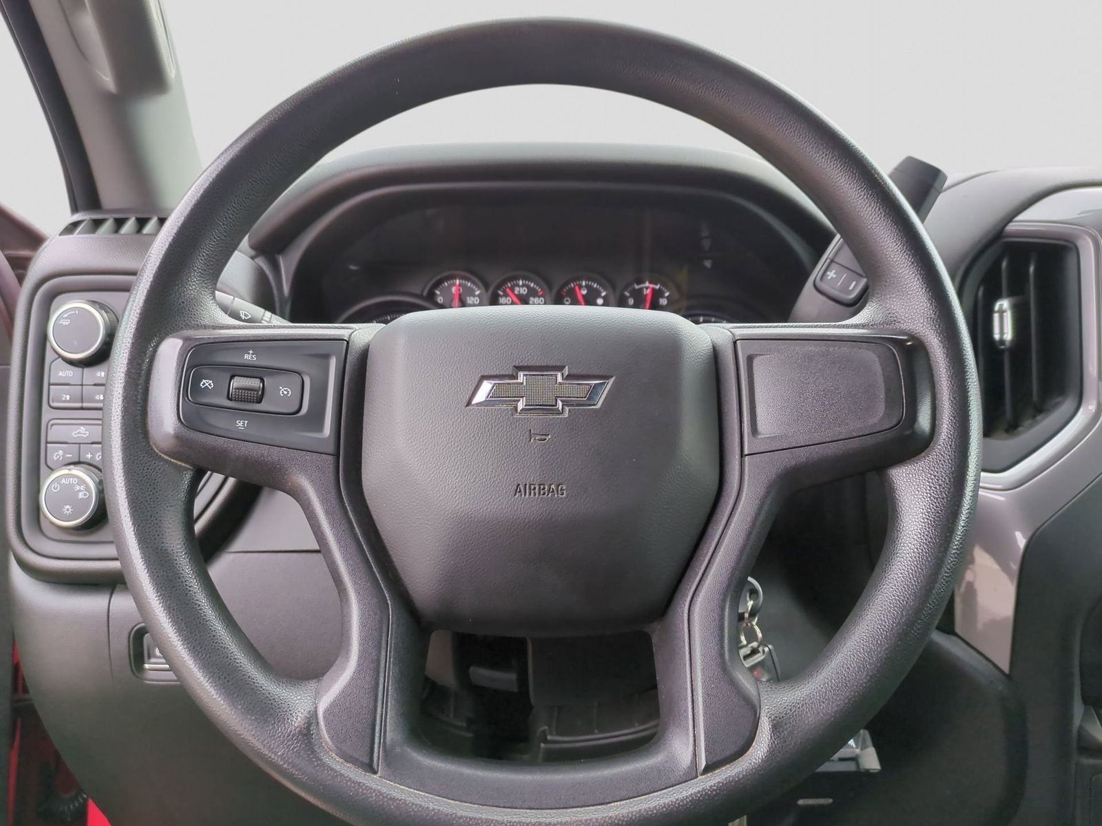 Thumbnail: 2021 Chevrolet Silverado 1500 - 25