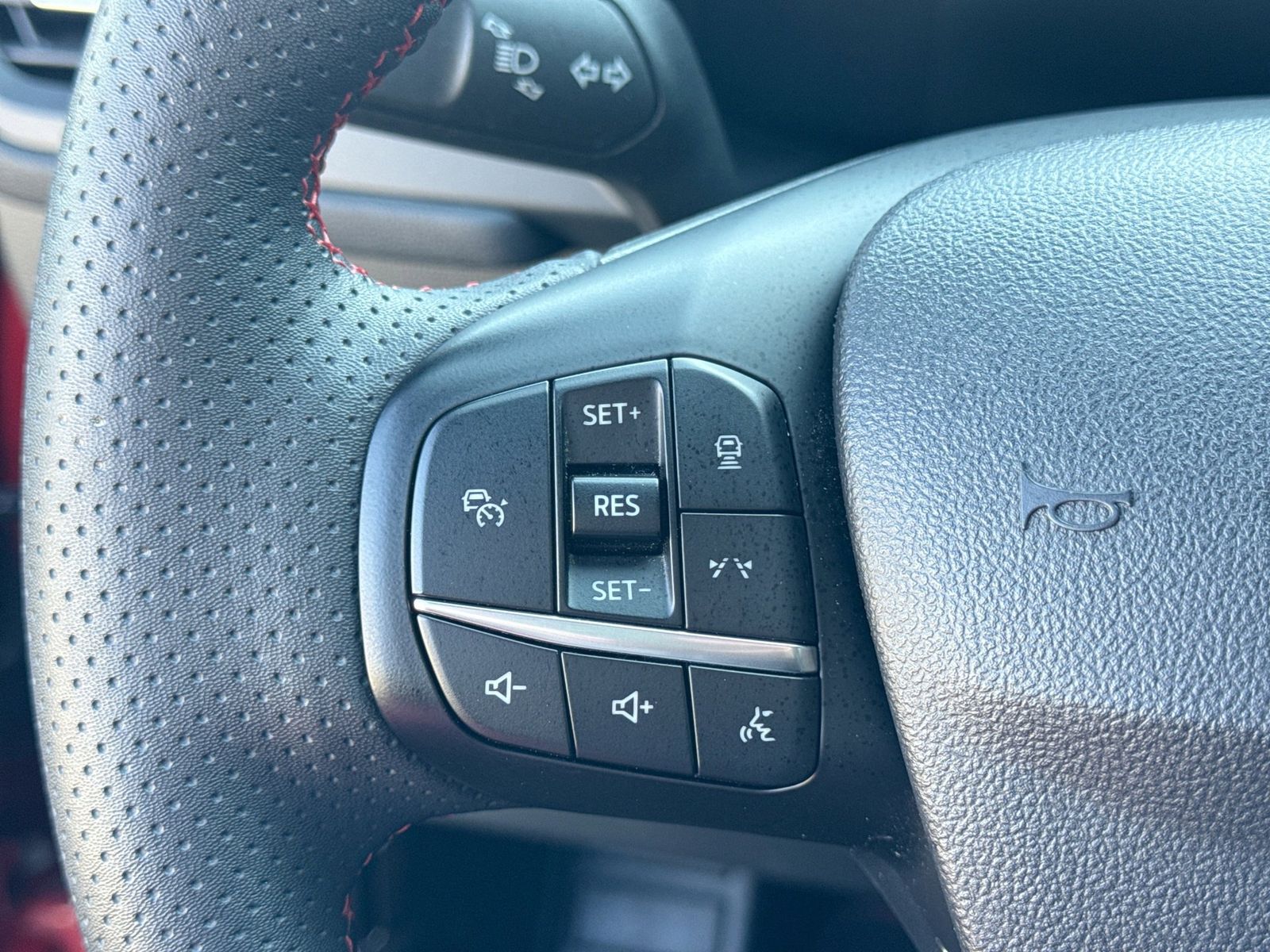 Thumbnail: 2023 Ford Escape - 23