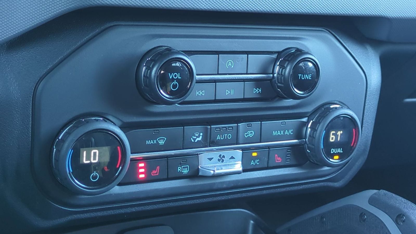 Thumbnail: 2023 Ford Bronco - 33